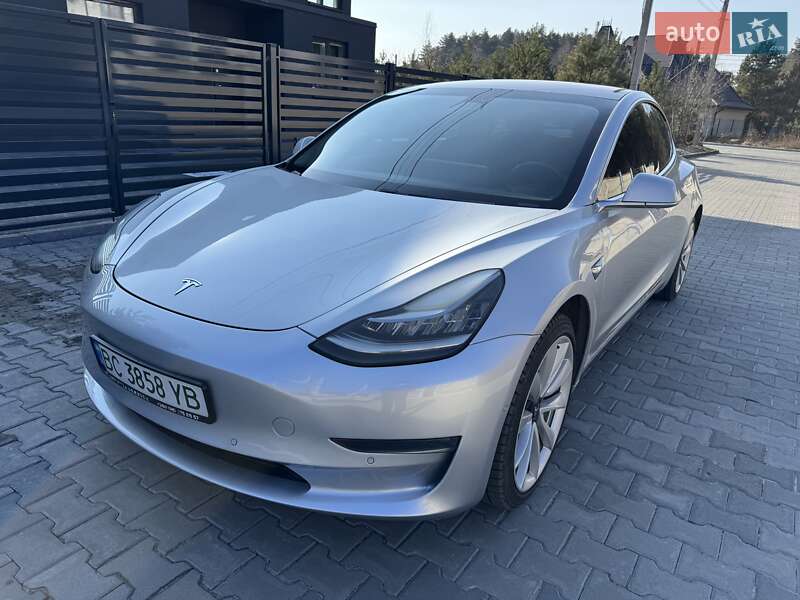 Седан Tesla Model 3 2018 в Львове фото 11 Седан Tesla Model 3 2018 в Львове