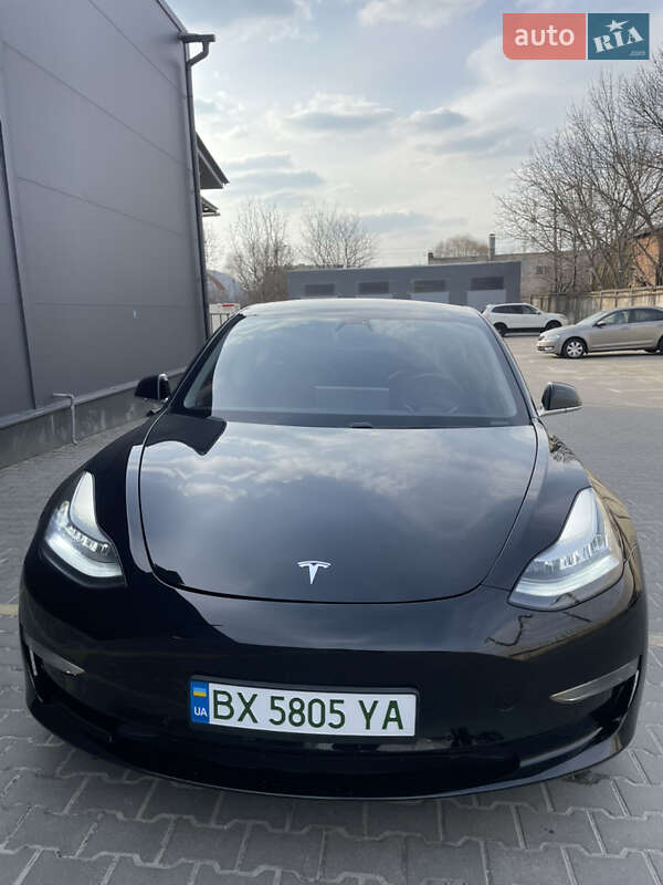 Седан Tesla Model 3 2019 в Хмельницком