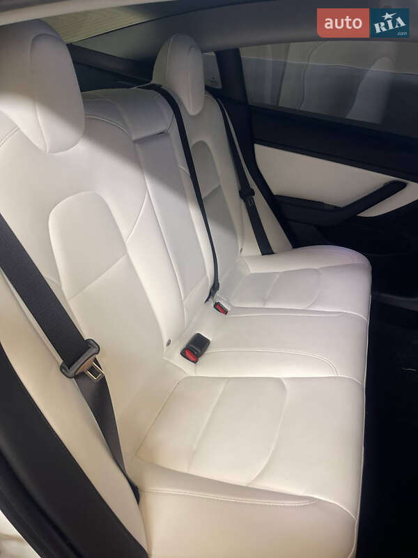 Седан Tesla Model 3 2020 в Киеве фото 15 Седан Tesla Model 3 2020 в Киеве