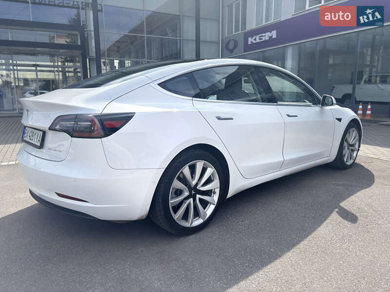 Седан Tesla Model 3 2020 в Хмельницком