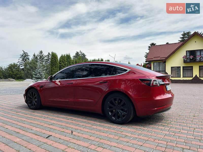 Седан Tesla Model 3 2018 в Черновцах фото 13 Седан Tesla Model 3 2018 в Черновцах