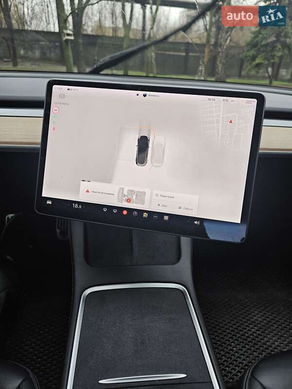 Седан Tesla Model 3 2018 в Днепре