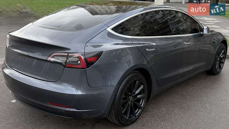Седан Tesla Model 3 2019 в Харкові