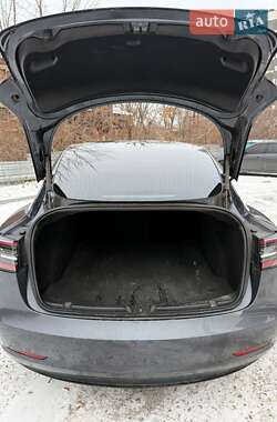 Седан Tesla Model 3 2019 в 