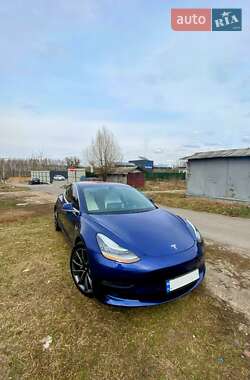 Седан Tesla Model 3 2018 в Киеве
