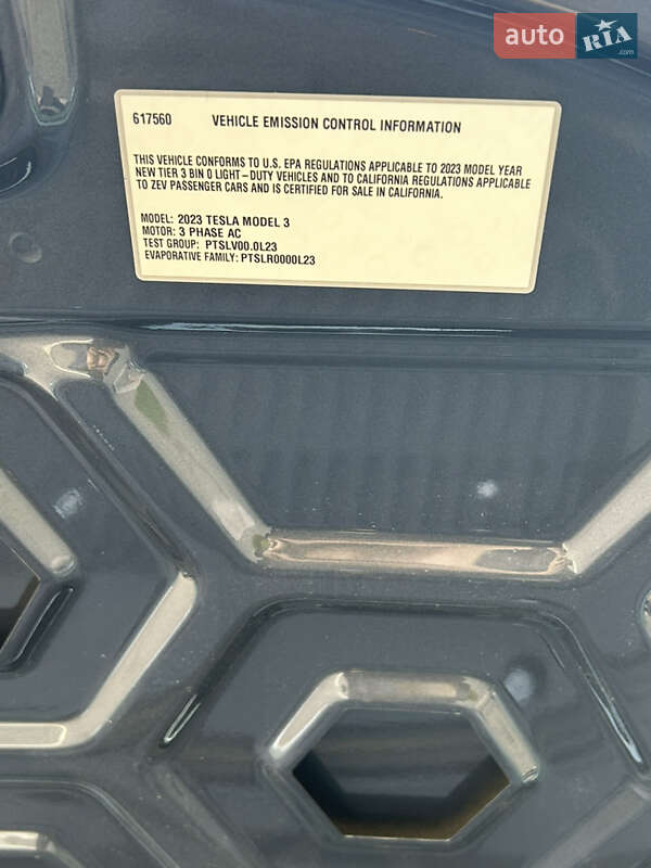 Седан Tesla Model 3 2023 в Одессе