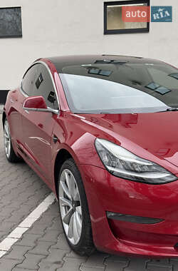 Седан Tesla Model 3 2018 в 