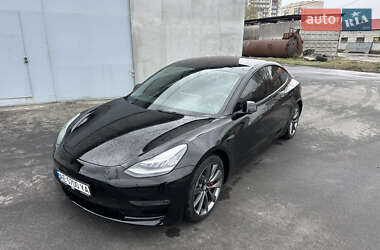 Седан Tesla Model 3 2018 в 
