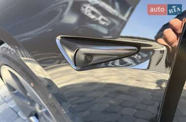 Седан Tesla Model 3 2023 в Львові