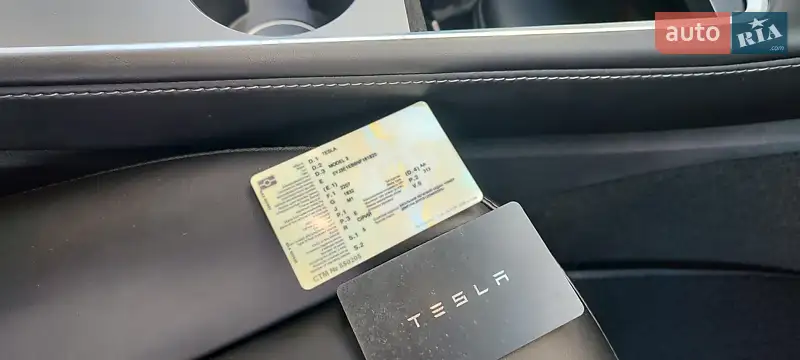 Седан Tesla Model 3 2022 в Рівному документ