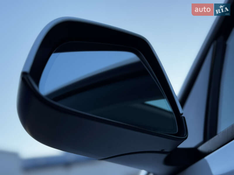Седан Tesla Model 3 2023 в Житомирі