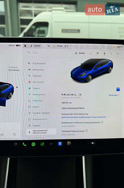 Седан Tesla Model 3 2018 в 