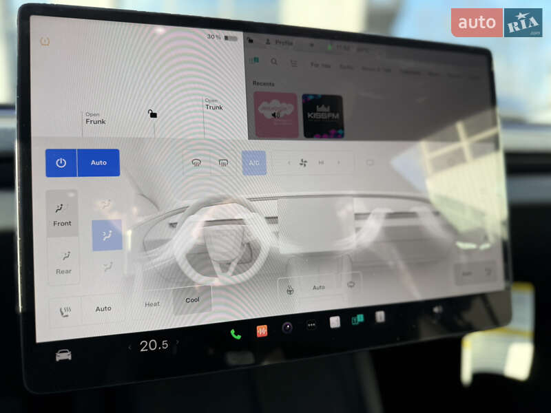 Седан Tesla Model 3 2024 в Вінниці