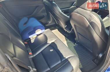 Седан Tesla Model 3 2019 в Киеве