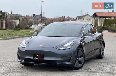 Седан Tesla Model 3 2018 в 