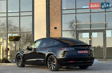 Седан Tesla Model 3 2019 в 