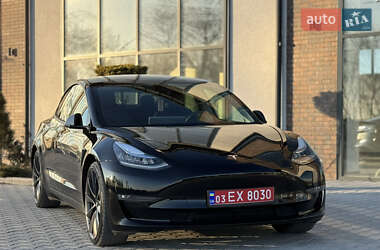 Седан Tesla Model 3 2019 в 
