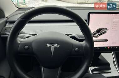Седан Tesla Model 3 2019 в Ивано-Франковске