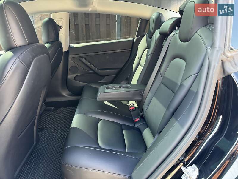 Седан Tesla Model 3 2022 в Днепре фото 22 Седан Tesla Model 3 2022 в Днепре