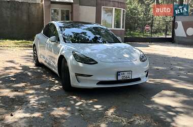 Tesla Model 3 2020
