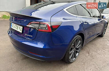 Седан Tesla Model 3 2019 в 