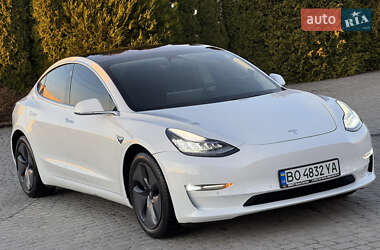 Tesla Model 3 2019