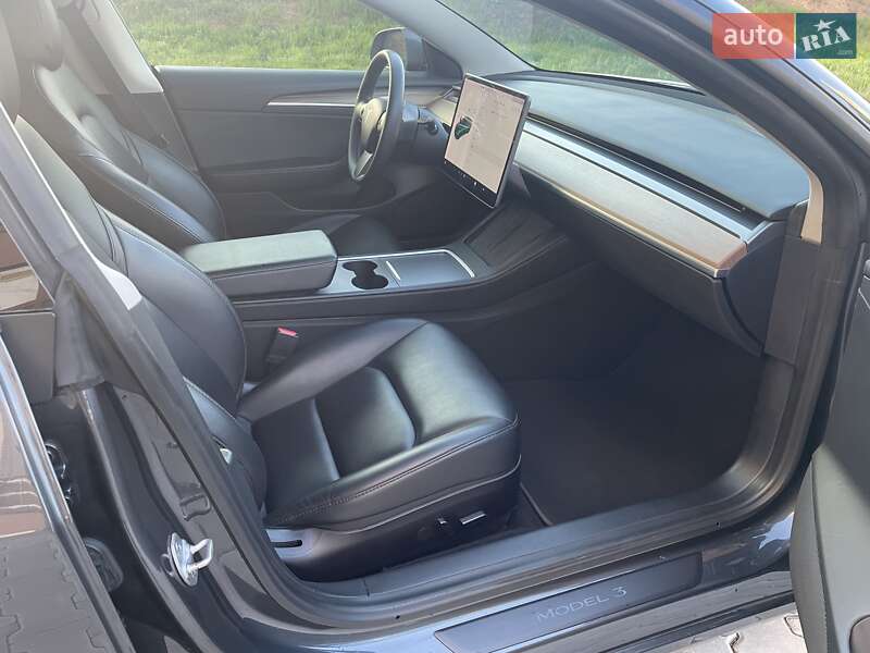 Седан Tesla Model 3 2021 в Одессе
