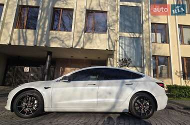 Седан Tesla Model 3 2018 в 