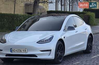 Седан Tesla Model 3 2018 в 