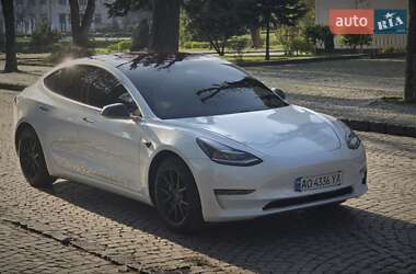 Седан Tesla Model 3 2018 в 