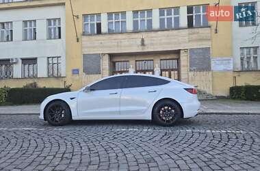 Седан Tesla Model 3 2018 в 