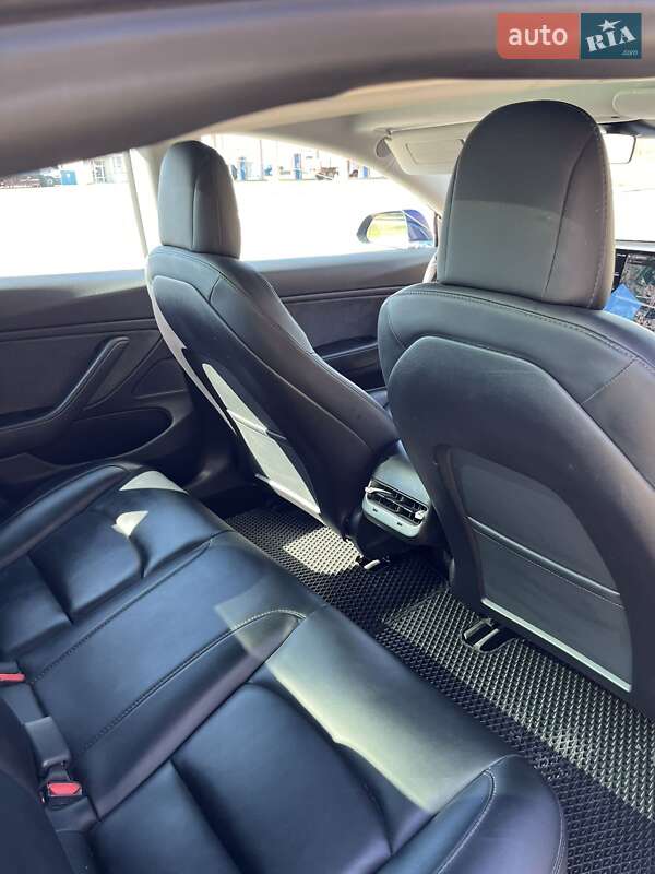 Седан Tesla Model 3 2019 в Ковеле