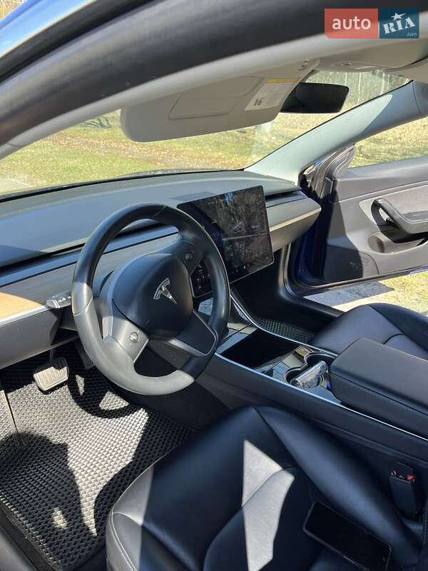 Седан Tesla Model 3 2019 в Ковеле