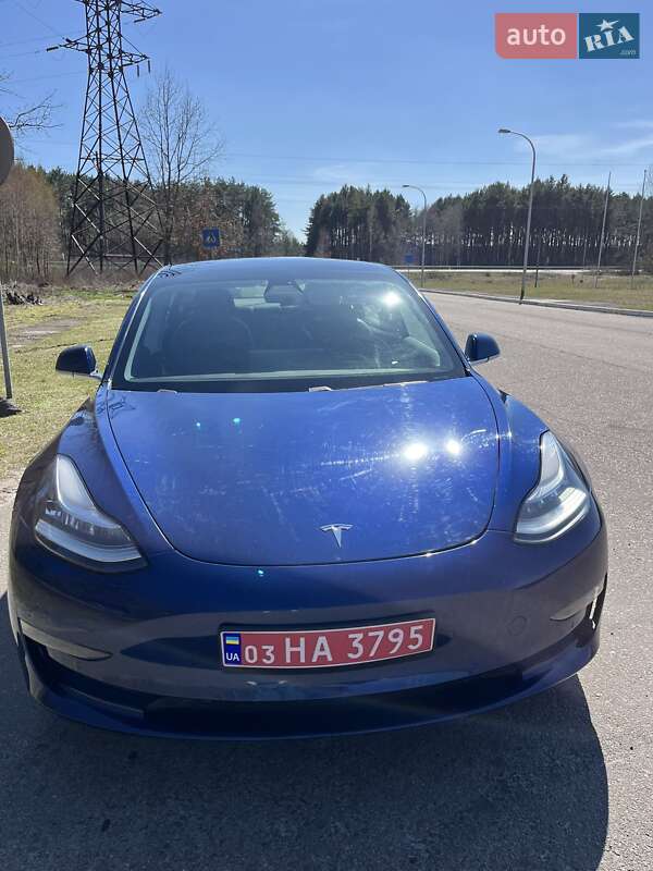 Седан Tesla Model 3 2019 в Ковелі