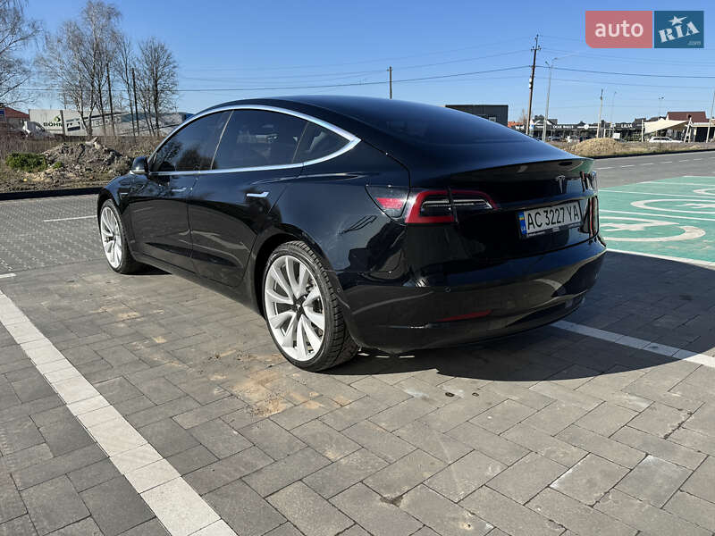 Седан Tesla Model 3 2019 в Луцке фото 3 Седан Tesla Model 3 2019 в Луцке