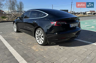 Седан Tesla Model 3 2019 в 