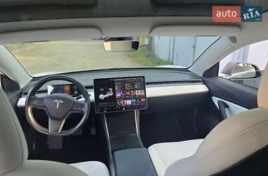 Седан Tesla Model 3 2018 в 