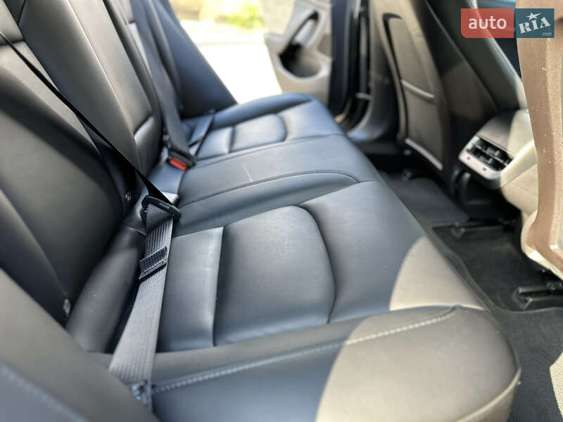 Седан Tesla Model 3 2019 в Трускавце фото 10 Седан Tesla Model 3 2019 в Трускавце