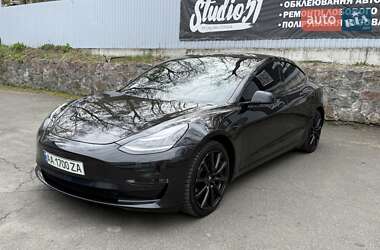Седан Tesla Model 3 2018 в 