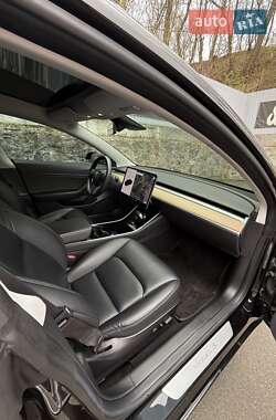 Седан Tesla Model 3 2018 в 