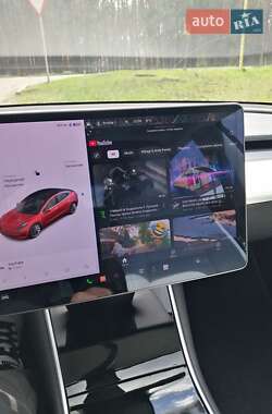 Седан Tesla Model 3 2018 в 