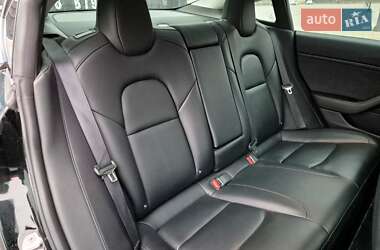 Седан Tesla Model 3 2018 в 