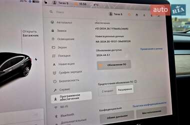 Седан Tesla Model 3 2018 в Львове
