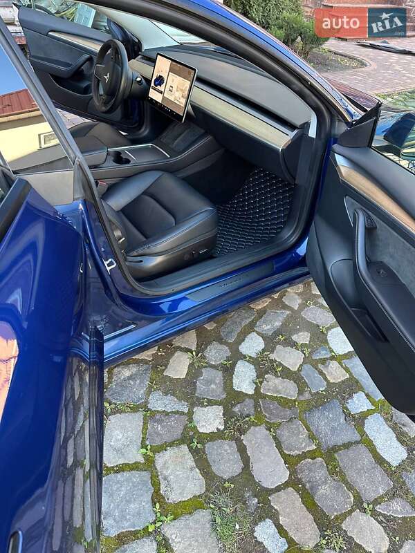 Седан Tesla Model 3 2022 в Черновцах фото 5 Седан Tesla Model 3 2022 в Черновцах