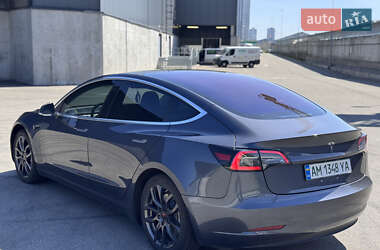 Седан Tesla Model 3 2018 в 