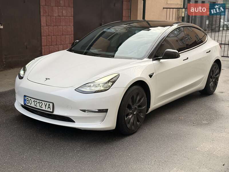 Tesla Model 3 2022 Tesla Model 3 2022
