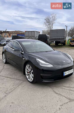 Седан Tesla Model 3 2019 в 