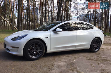 Tesla Model 3 2020 Tesla Model 3 2020