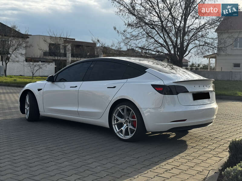 Седан Tesla Model 3 2018 в Одессе