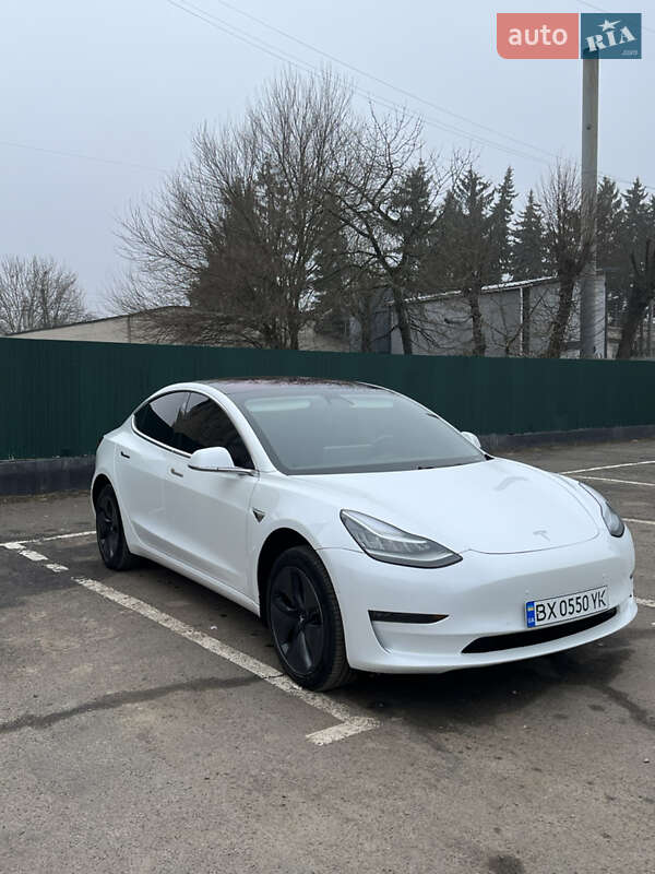 Седан Tesla Model 3 2018 в Хмельницькому